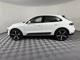 Certified 2025 Porsche Macan image 2