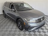 Used 2023 Volkswagen Tiguan SE image 2