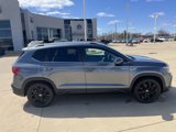 Used 2023 Volkswagen Taos SE w/ Panoramic Sunroof Package image 3