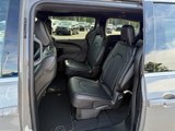 New 2025 Chrysler Pacifica Select image 5