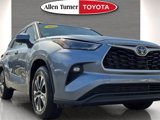 Used 2024 Toyota Highlander XLE image 2