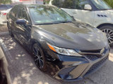 Used 2020 Toyota Camry SE image 2