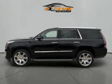 Used 2018 Cadillac Escalade Luxury image 3