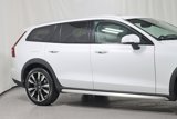 Used 2023 Volvo V60 B5 Cross Country Ultimate w/ Climate Package image 3
