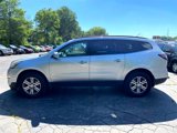 Used 2015 Chevrolet Traverse LT image 2
