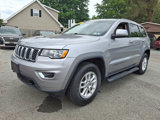 Used 2019 Jeep Grand Cherokee Laredo image 3