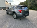 Used 2024 Ford Explorer Limited image 3