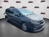 Certified 2022 Chrysler Pacifica Touring-L image 3