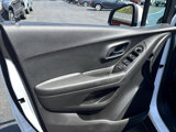Used 2022 Chevrolet Trax LT image 6