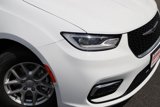 New 2025 Chrysler Pacifica Select image 2