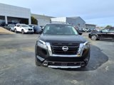 New 2025 Nissan Pathfinder Platinum image 2