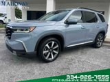 Used 2025 Honda Pilot Touring image 2
