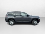 New 2025 Jeep Grand Cherokee Laredo image 2