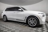 Used 2025 BMW X7 xDrive40i w/ Premium Package image 3
