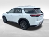 New 2025 Nissan Pathfinder SL w/ SL Premium Package image 4