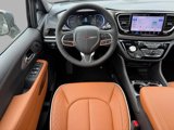 New 2025 Chrysler Pacifica Pinnacle image 4