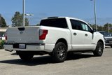 Used 2021 Nissan Titan SV w/ SV Convenience Package image 4