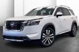 New 2025 Nissan Pathfinder Platinum image 2
