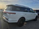 Used 2024 Lincoln Navigator Reserve image 3