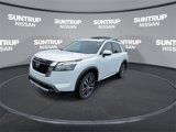 New 2025 Nissan Pathfinder Platinum image 4