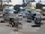 New 2025 Chrysler Pacifica Select image 3