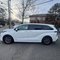 Used 2021 Toyota Sienna LE image 3