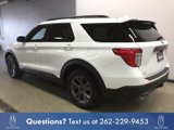 Certified 2022 Ford Explorer XLT w/ Equipment Group 202A image 3