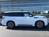 New 2025 INFINITI QX80 Luxe image 2