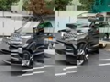 Used 2024 Ford Explorer Limited image 3