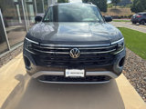 New 2025 Volkswagen Atlas Peak Edition SE image 2