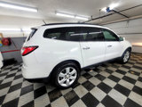 Used 2017 Chevrolet Traverse LT w/ Style and Technology Package image 6