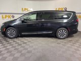 Used 2023 Chrysler Pacifica Limited image 6