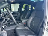 Used 2025 Porsche Macan image 5