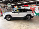 Used 2020 GMC Terrain SLT image 2