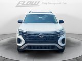 New 2025 Volkswagen Atlas Peak Edition SE image 2