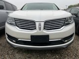 Used 2017 Lincoln MKX Select w/ Select Plus Package image 2