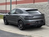 Certified 2023 Porsche Cayenne Coupe image 3