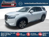 New 2025 Nissan Pathfinder Platinum image 1