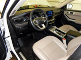 Used 2023 Ford Explorer Limited image 3