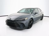 Used 2025 Toyota Camry SE image 3