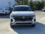 New 2025 Volkswagen Atlas Peak Edition SE image 3
