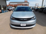 Used 2022 Chrysler Voyager LX image 2