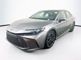 Used 2025 Toyota Camry XLE image 3