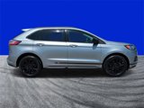 Certified 2024 Ford Edge SE w/ Black Appearance Package image 2
