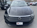 Used 2019 Volkswagen Jetta SE image 2