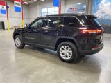 Used 2024 Jeep Grand Cherokee Limited image 3