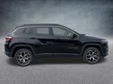 New 2025 Jeep Compass Limited image 4