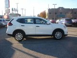 Used 2018 Nissan Rogue S image 4