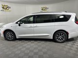 New 2025 Chrysler Pacifica Pinnacle image 4