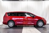 New 2026 Chrysler Pacifica Select image 3